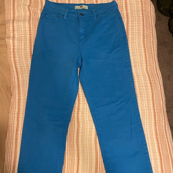 Vintage Levi Jeans! - Picture 5 of 6